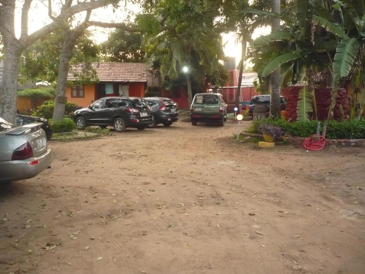 Big Milly'S Backyard Hotel Kokrobite ภายนอก รูปภาพ
