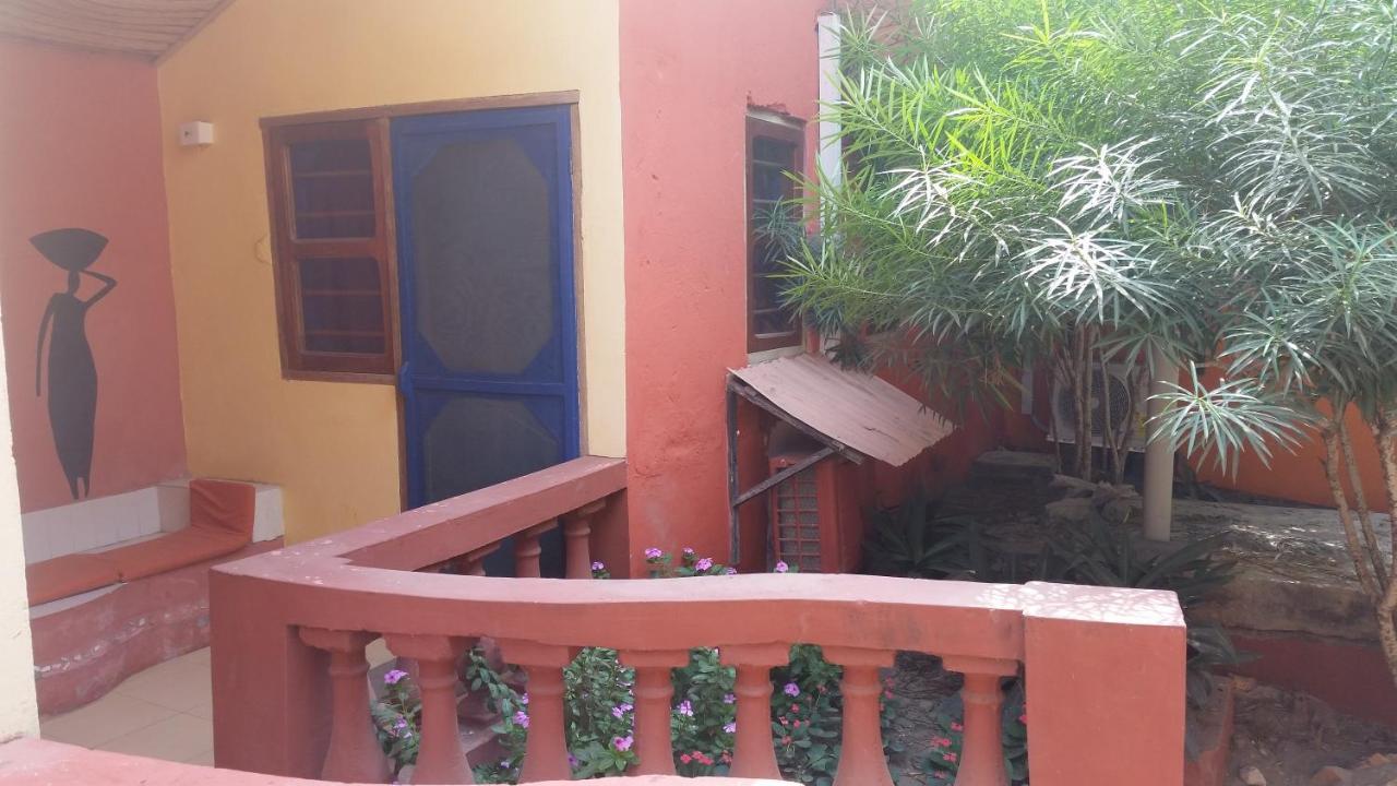 Big Milly'S Backyard Hotel Kokrobite ภายนอก รูปภาพ
