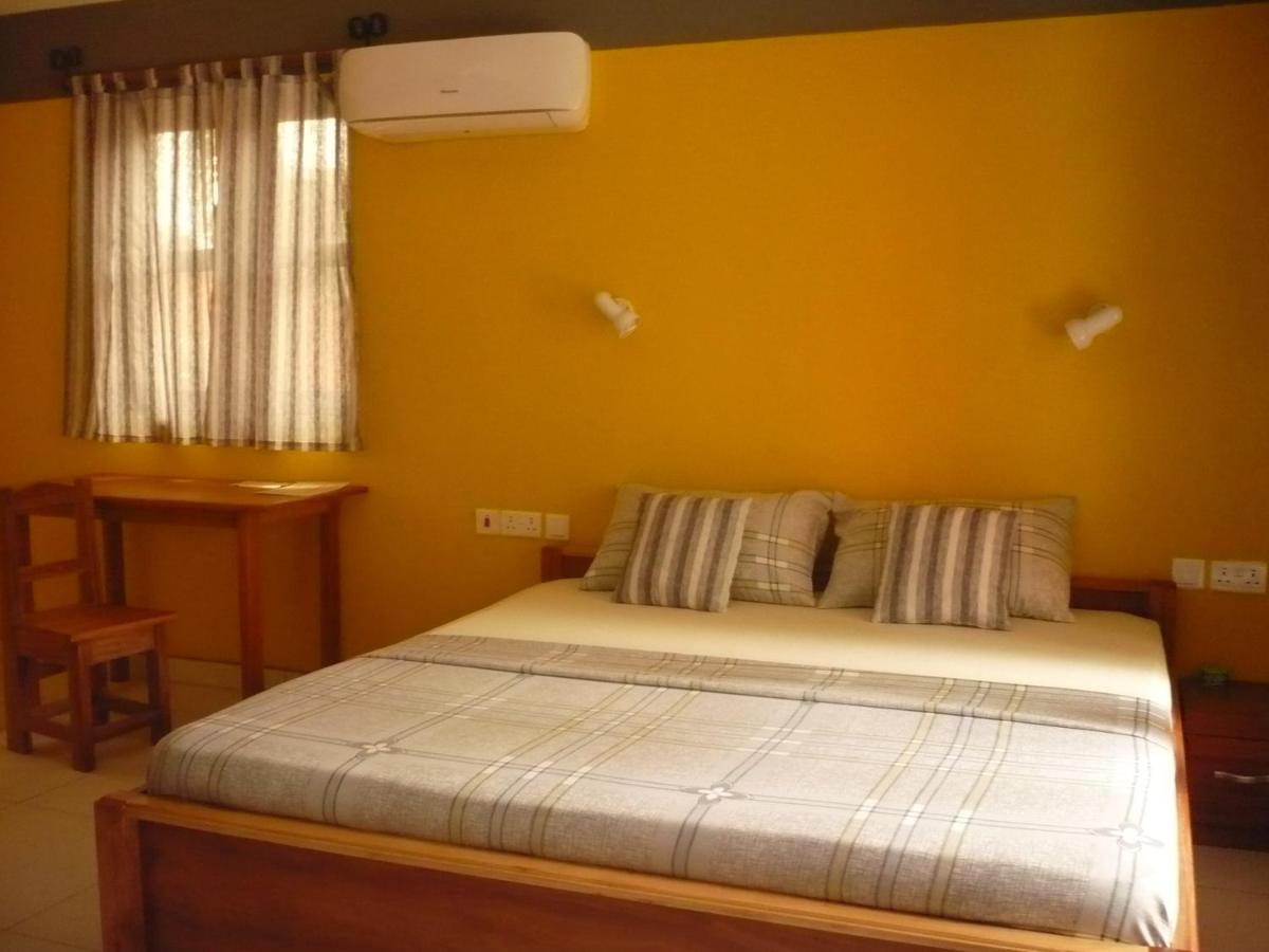 Big Milly'S Backyard Hotel Kokrobite ภายนอก รูปภาพ
