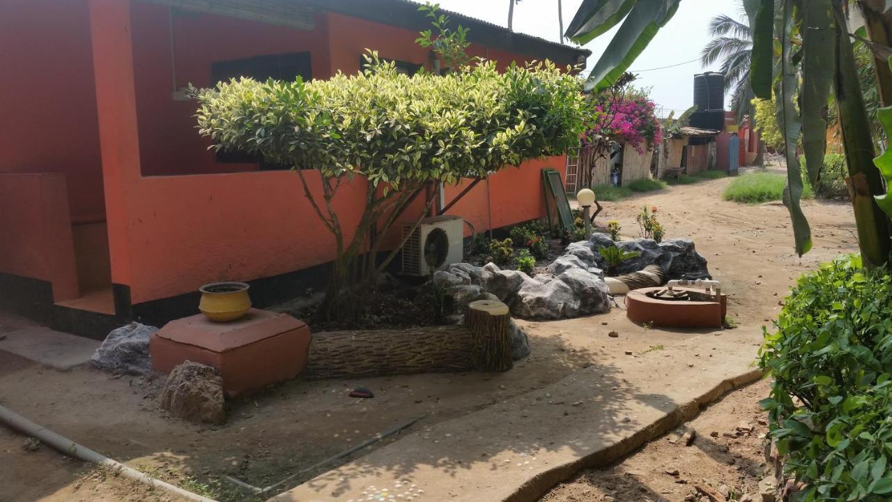 Big Milly'S Backyard Hotel Kokrobite ภายนอก รูปภาพ