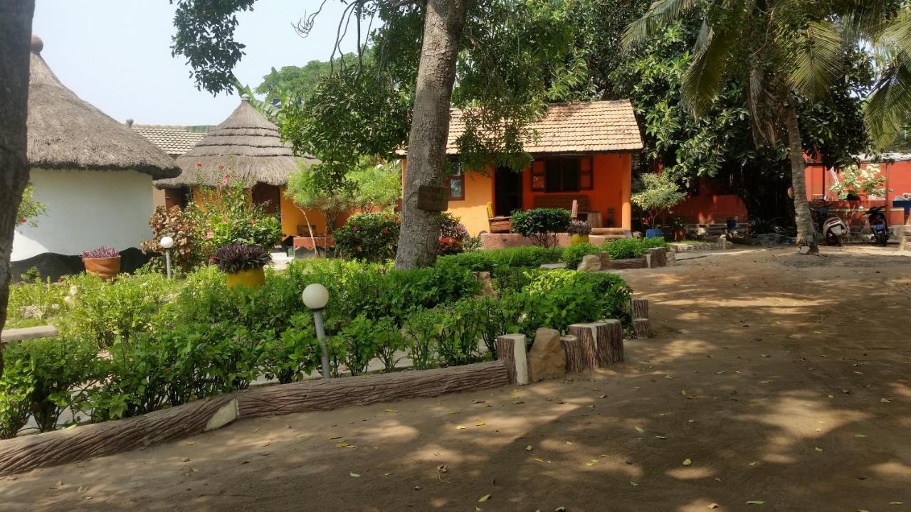 Big Milly'S Backyard Hotel Kokrobite ภายนอก รูปภาพ