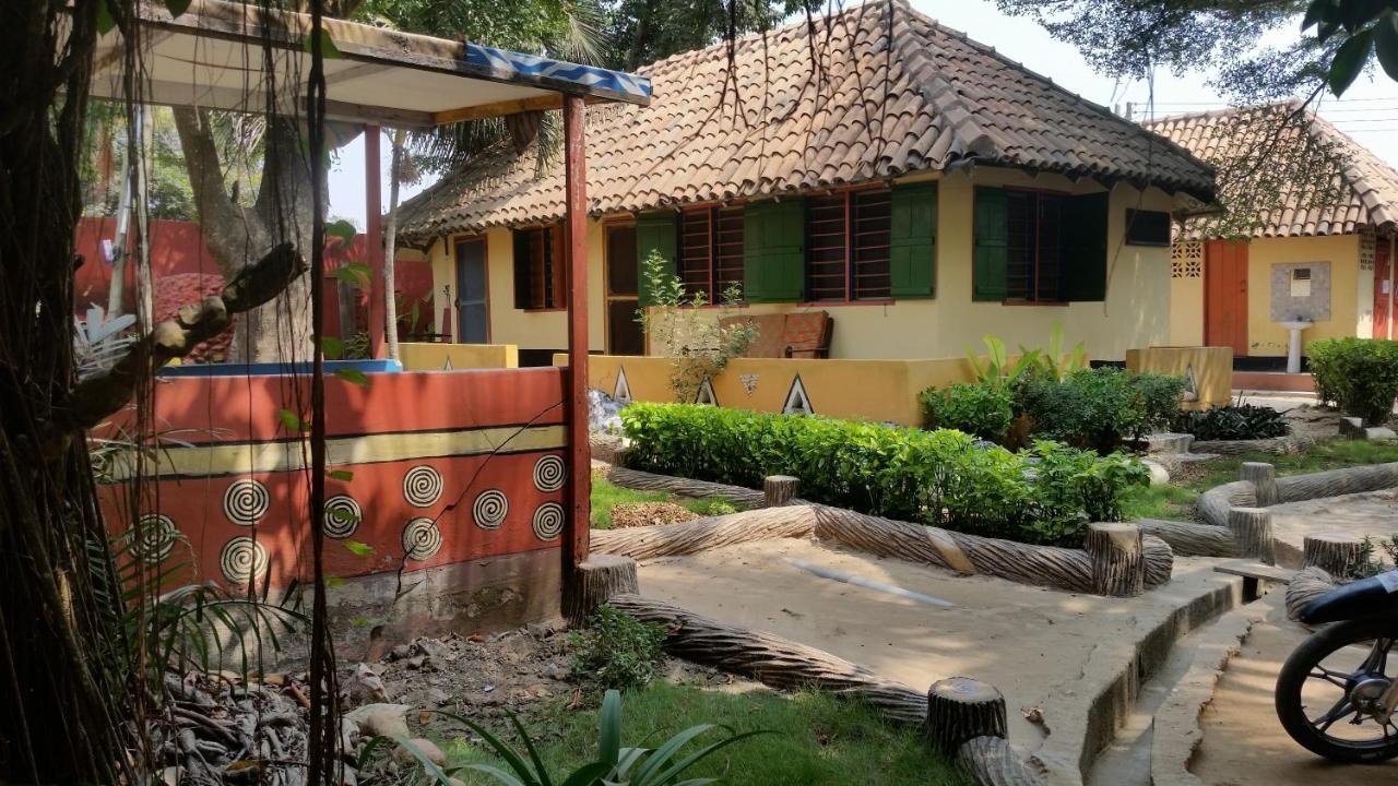 Big Milly'S Backyard Hotel Kokrobite ภายนอก รูปภาพ