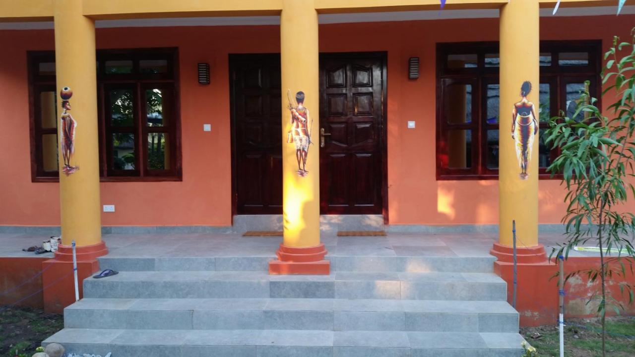 Big Milly'S Backyard Hotel Kokrobite ภายนอก รูปภาพ
